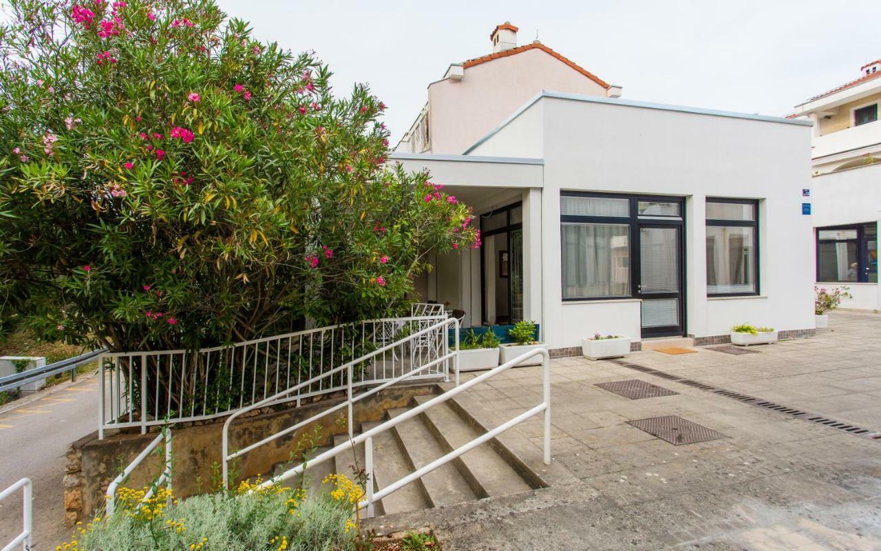 Studio Apartman Mija 2A **** Malinska Luaran gambar